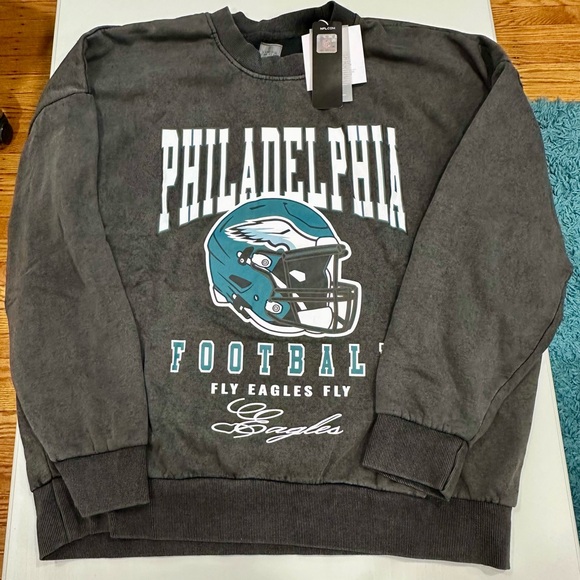 Philadelphia Eagles Gray Sweatshirt - Picture 1 of 5